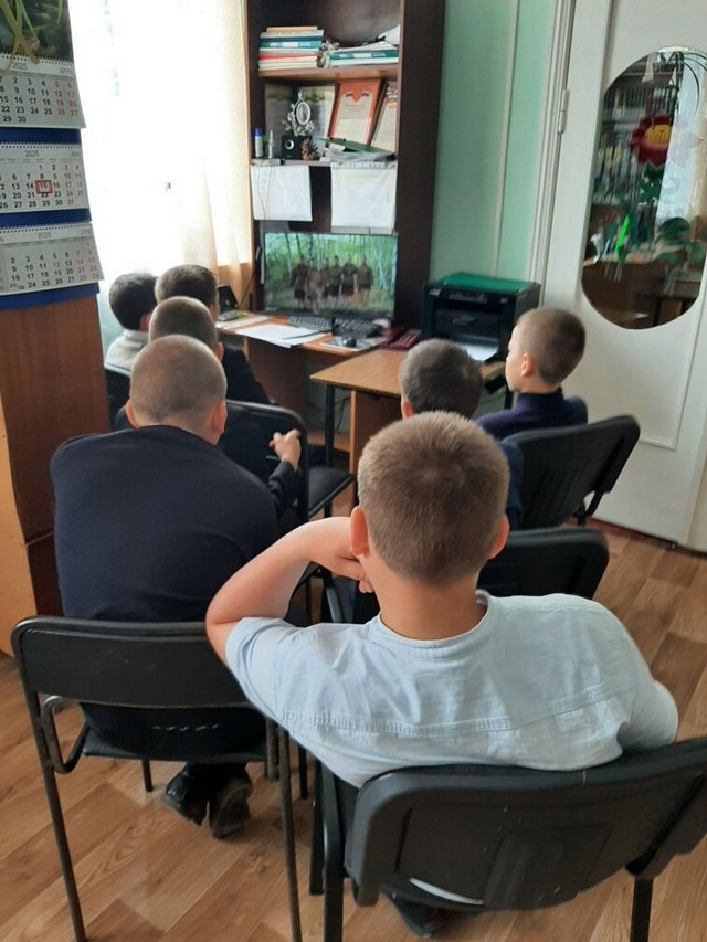 Показ детских патриотических видеоработ (фильмов) участников кинофестиваля «ПОТОМКИ ПОБЕДИТЕЛЕЙ» посвященного 80-летию Победы Советского народа в Великой Отечественной войне
